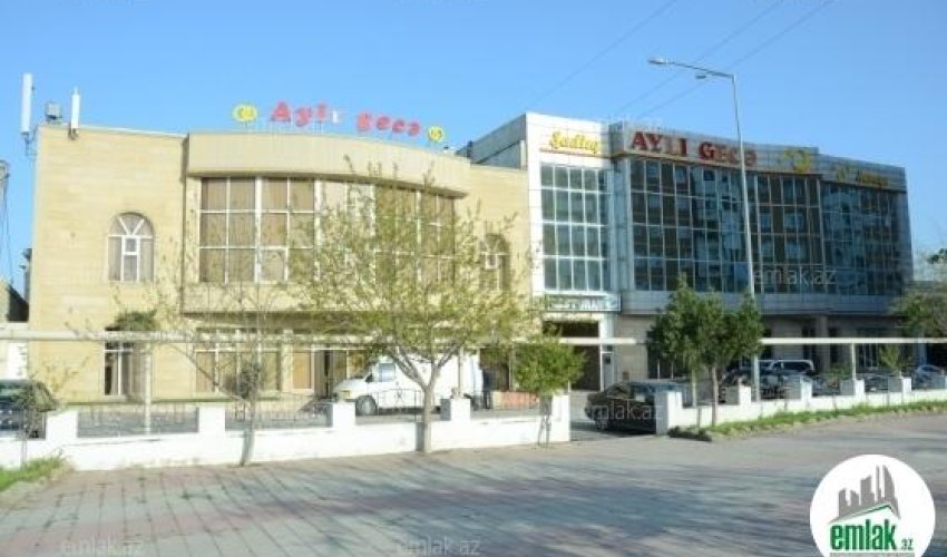 4 milyon 900 min manat şadlıq sarayı satılır 4 milyon 900 min manat şadlıq sarayı satılır