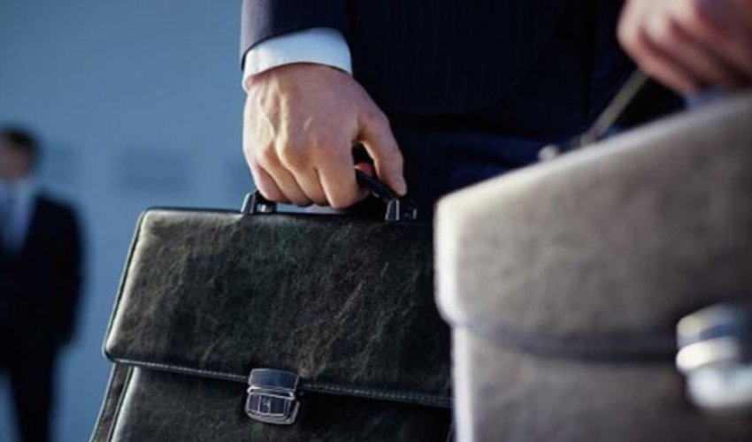 Fərman verildi! Maliyyə naziri işdən azad edildi