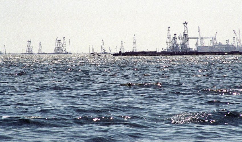 Azərbaycanda 10 km dərinlikdə neft yataqlarının axtarışı aparıla bilər Azərbaycanda 10 km dərinlikdə neft yataqlarının axtarışı aparıla bilər