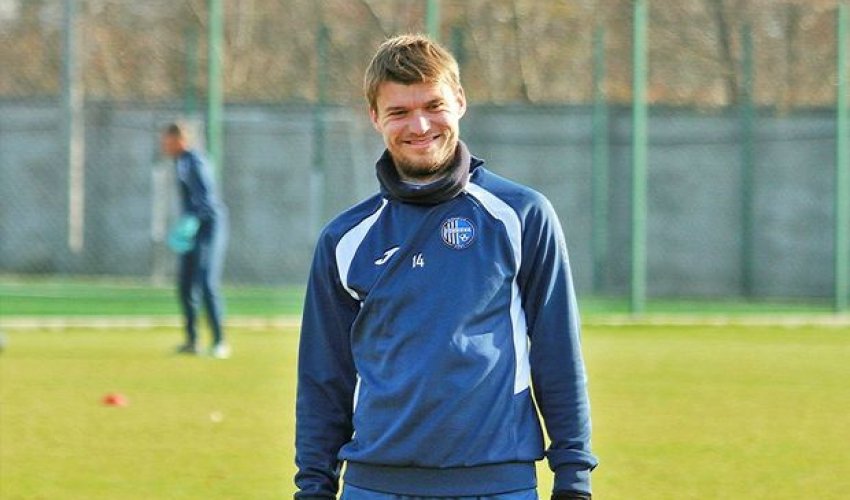 Ukraynalı futbolçu Azərbaycan klubunu “zəif” adlandırdı Ukraynalı futbolçu Azərbaycan klubunu “zəif” adlandırdı