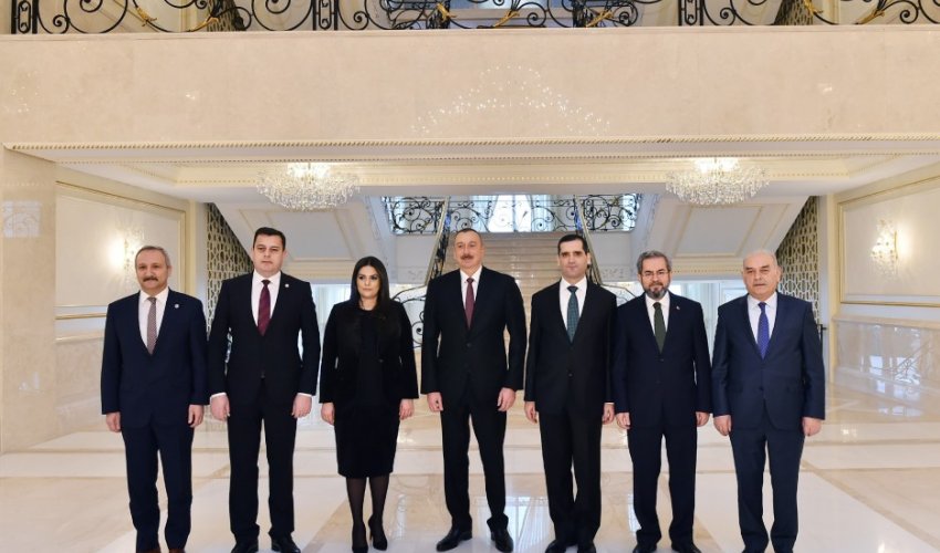 Prezident türkiyəli naziri qəbul edib