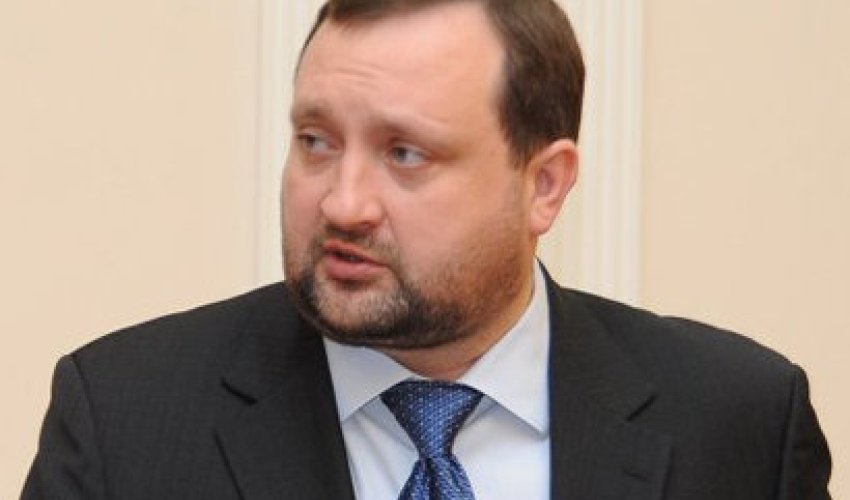 Ukrayna keçmiş baş nazirini axtarışa verdi