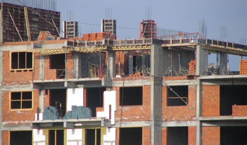 Tikinti şirkətləri 70 nəfəri qanunsuz işlədib