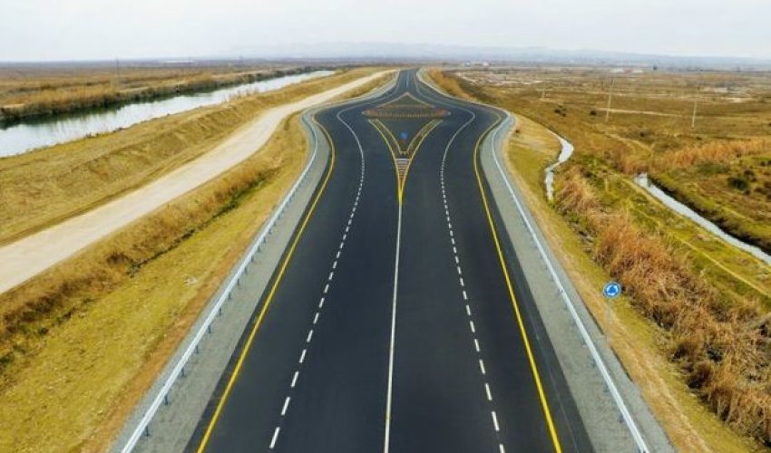 Azərbaycanda yeni yol istifadəyə verilib 