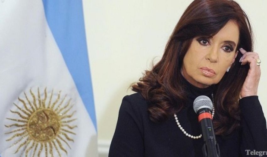 Sabiq prezident və məmurlar məhkəmə qarşısında