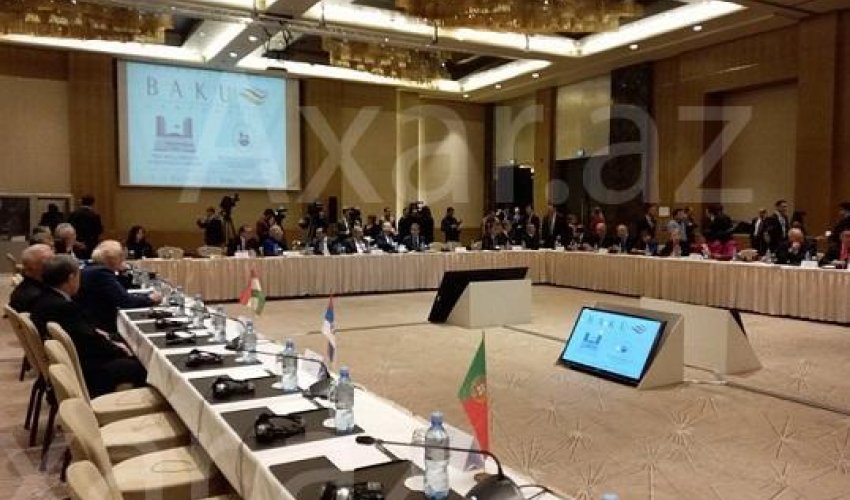 20 ölkənin parlamentariləri Bakıda