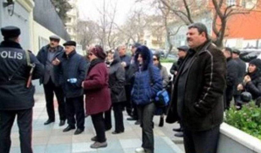 Bakıda etiraz aksiyası