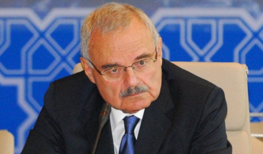 Повышены зарплаты - Артур Расизаде  