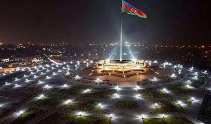 20 aydır dəyişdirilə bilməyən Bayraq