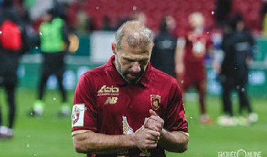 Türkiyəli futbolçu karyerasını başa vurur