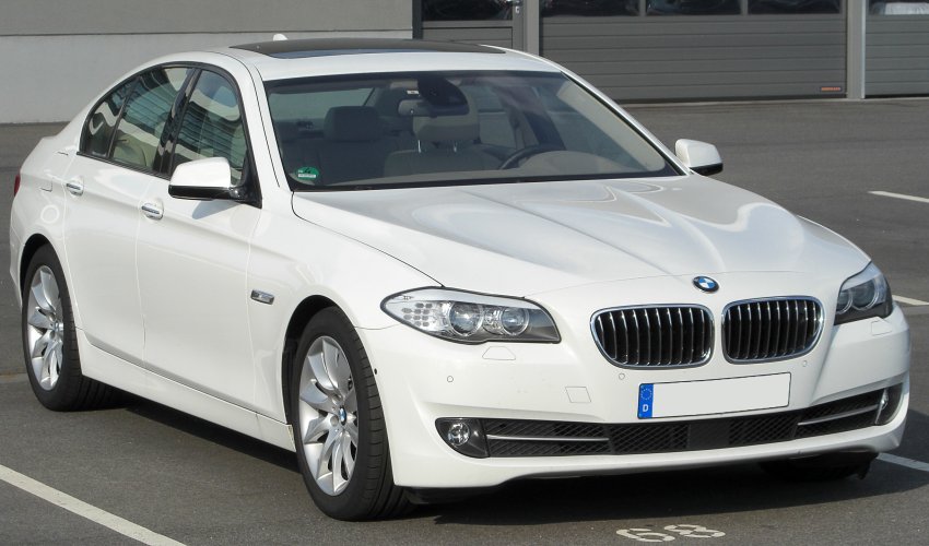 В Баку сгорел BMW В Баку сгорел BMW
