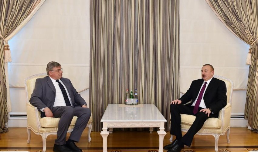 İlham Əliyev Riçard Çarnetskini qəbul edib