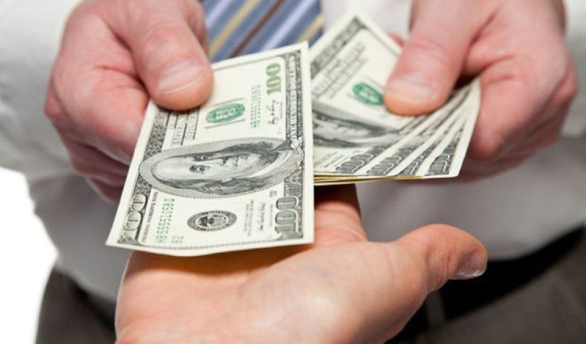 Bakıda dolların satışı dayandırıldı? – Bankların cavabı Bakıda dolların satışı dayandırıldı? – Bankların cavabı