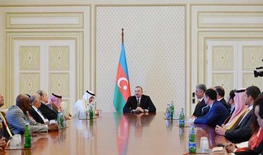 İlham Əliyev nazirlərlə görüşdü 