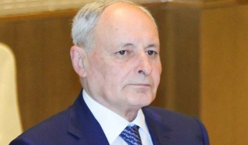 Nazir direktoru işdən azad etdi Nazir direktoru işdən azad etdi