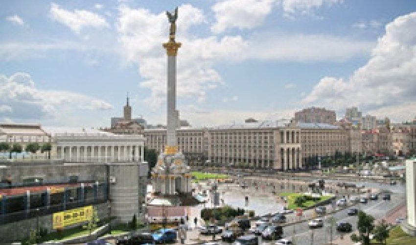 В Украине азербайджанца обвиняют в торговле женщинами В Украине азербайджанца обвиняют в торговле женщинами