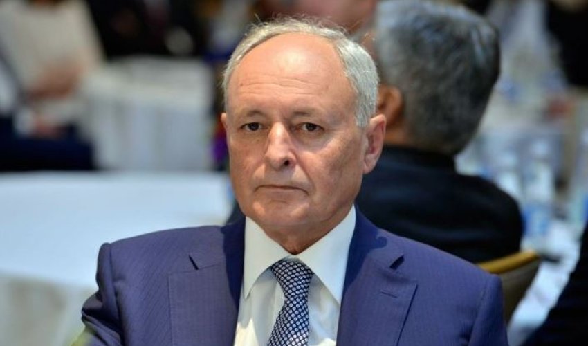 Oqtay Şirəliyevin nazir ikən verdiyi — SON ƏMR Oqtay Şirəliyevin nazir ikən verdiyi — SON ƏMR