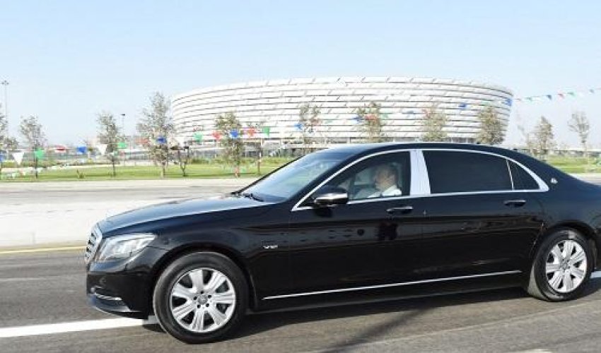 Prezident yeni yolda maşın sürdü - FOTO