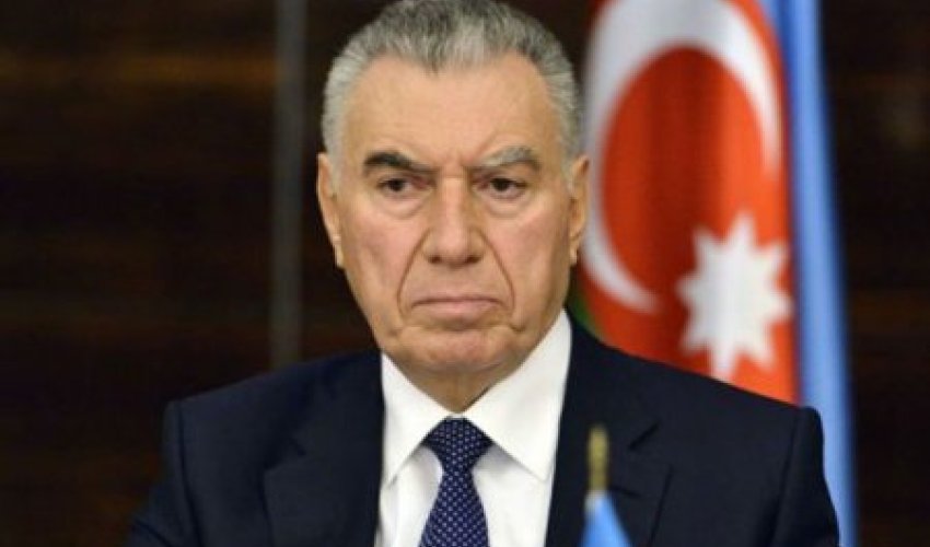 Qaçqınları xələfinin üstünə Əli Həsənov özü qaldırıb? 