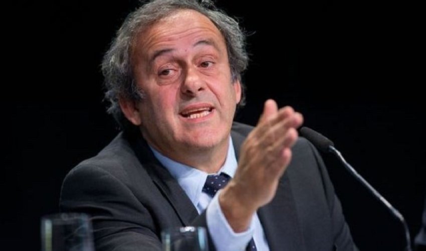 Platini dünya çempionatındakı fırıldağın üstünü açdı
