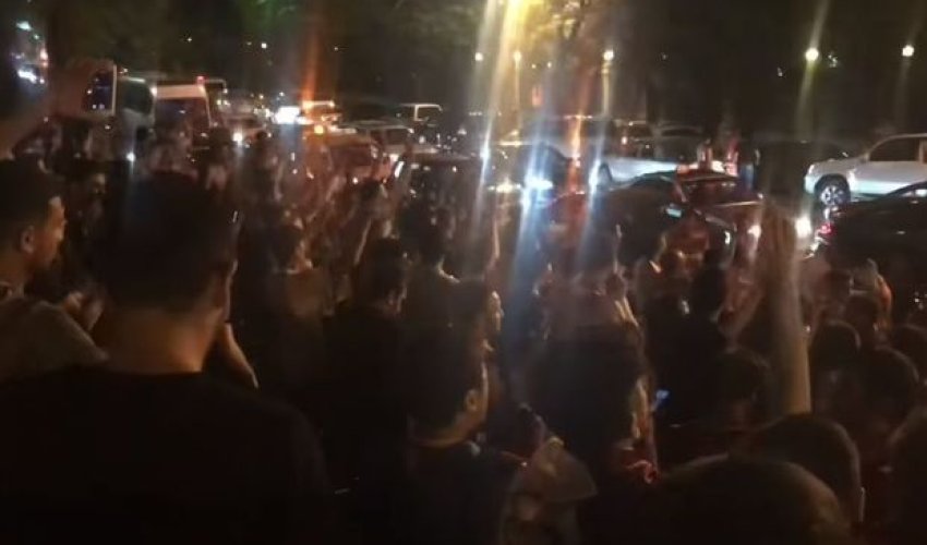 Bakıda “Qalatasaray” izdihamı - VİDEO