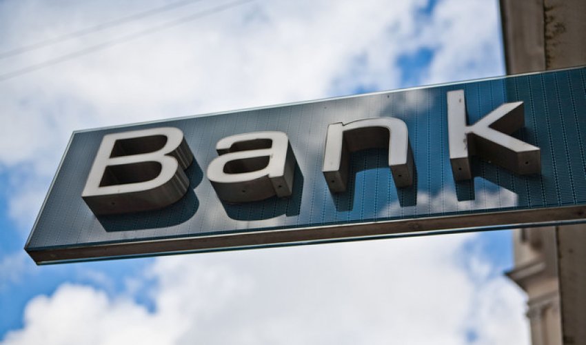 Banklar gücləndirilmiş rejimdə işləyəcək - Qərar Banklar gücləndirilmiş rejimdə işləyəcək - Qərar