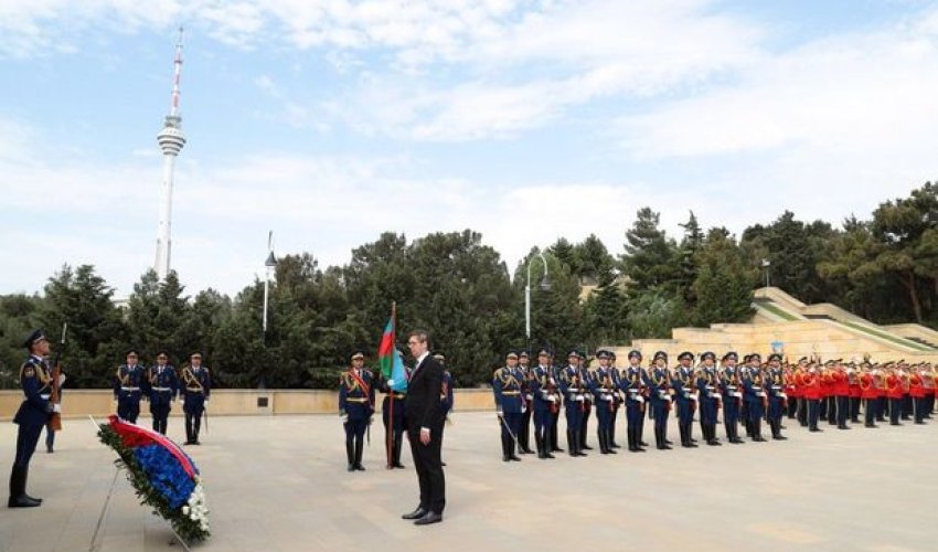 Serbiya prezidenti Şəhidlər Xiyabanında