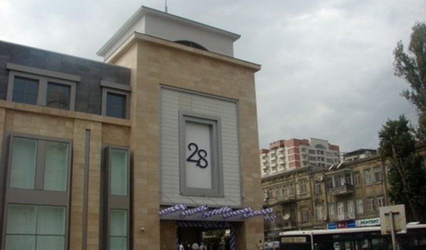 Minaaxtaranlarla yoxlanış: “28 Mall”da nələr baş verir? Minaaxtaranlarla yoxlanış: “28 Mall”da nələr baş verir?
