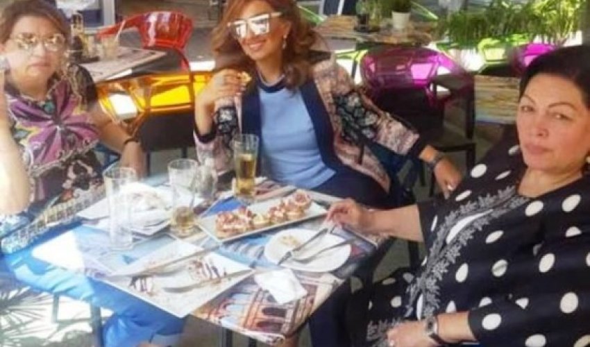 AMEA-nın akademik xanımları pivə içir - FOTOLAR AMEA-nın akademik xanımları pivə içir - FOTOLAR