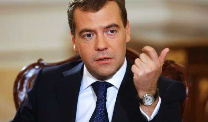 Medvedev İlham Əliyevə məktub ünvanladı