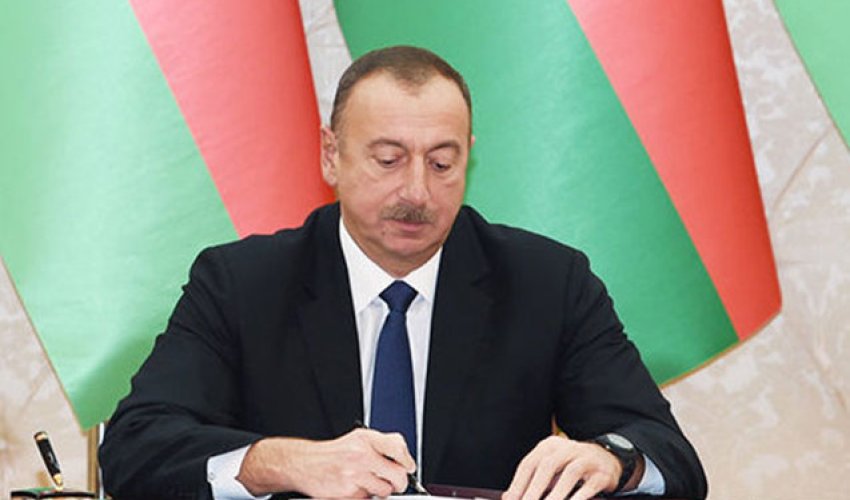 Prezident əfv imzaladı
