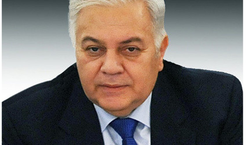 Oqtay Əsədov Gürcüstana gedir