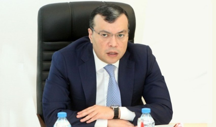 Nazir tanınmış şairin bacısı oğlunu işdən çıxardı Nazir tanınmış şairin bacısı oğlunu işdən çıxardı