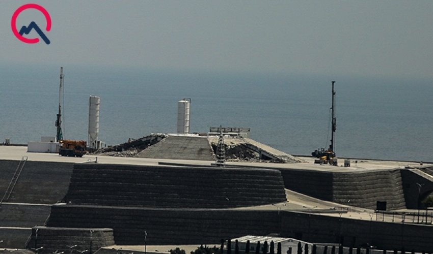 Bayraq Meydanı sökülür? - FOTOLAR Bayraq Meydanı sökülür? - FOTOLAR