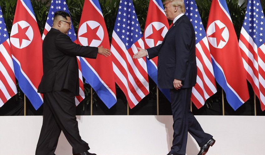 В Сингапуре началась историческая встреча Трампа и Ким Чен Ына - ФОТО В Сингапуре началась историческая встреча Трампа и Ким Чен Ына - ФОТО