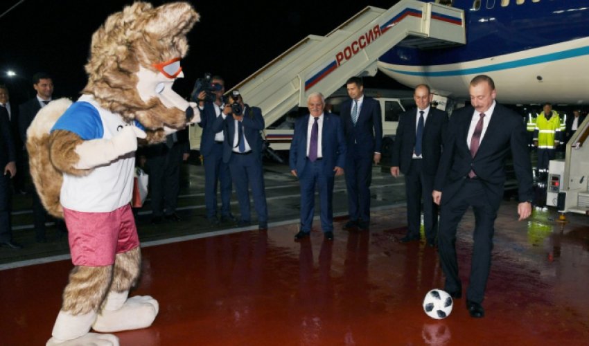 İlham Əliyevin Dünya Çempionatının maskotu ilə səmimi görüntüləri - VİDEO