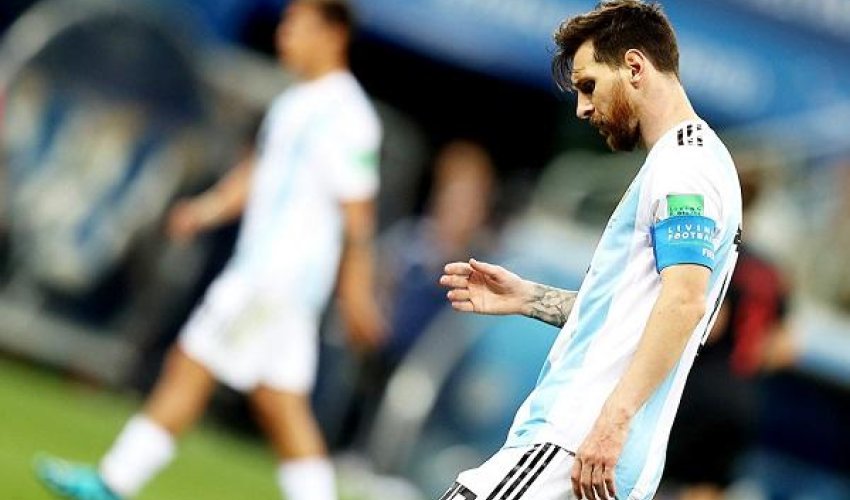 Darmadağın olan Argentinaya görə Messiyə bunlar yazıldı