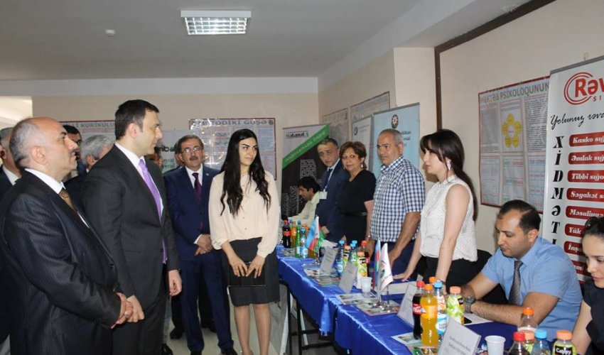 Köçkünlər üçün əmək yarmarkası keçirilib