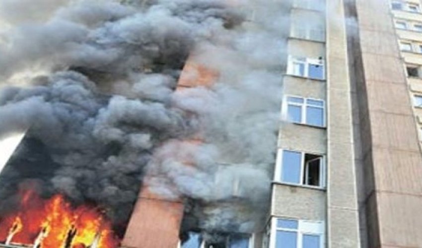 Bakıda yaşayış binası yanır Bakıda yaşayış binası yanır