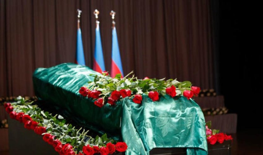 Eyni ayda, eyni yaşda öldülər - Vəzifədə ikən dünyasını dəyişən məmurlar