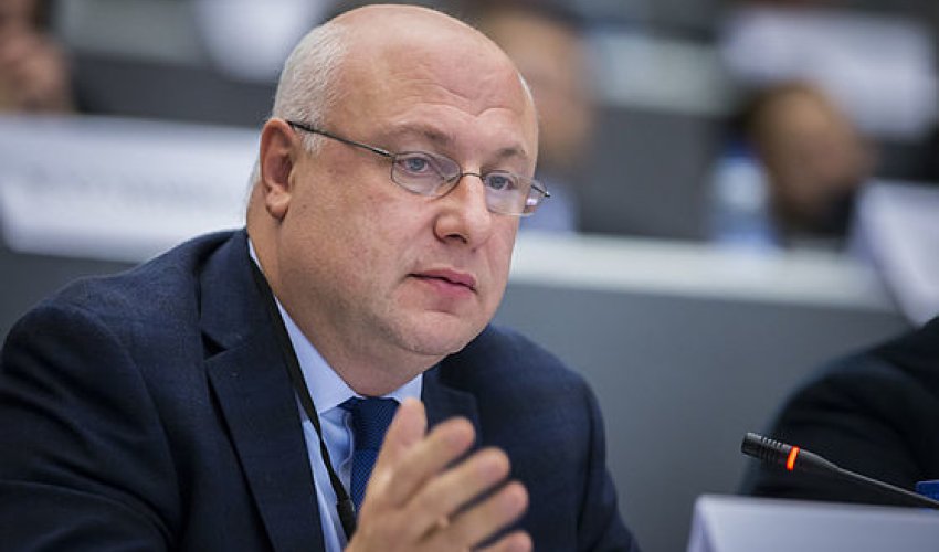 Tsereteli yenidən ATƏT PA-nın prezidenti seçildi