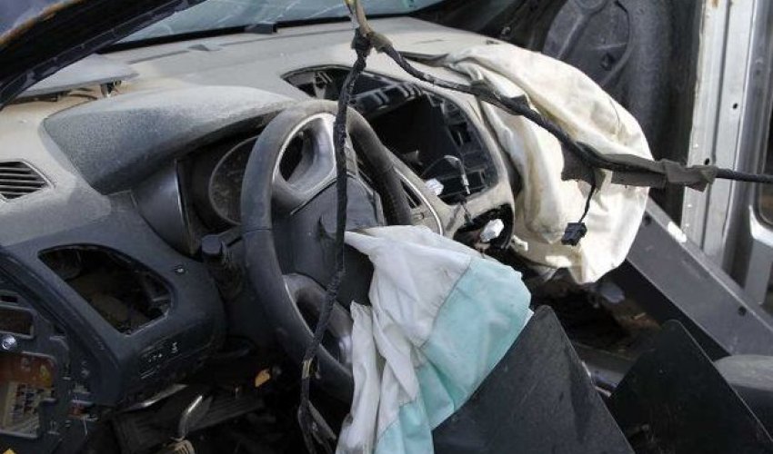 Yüksək vəzifəli şəxsin qohumu yol qəzasında öldü