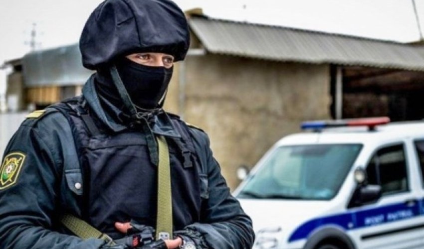 Polisdən YENİ ƏMƏLİYYAT – Axtarışda olanlar saxlanıldı Polisdən YENİ ƏMƏLİYYAT – Axtarışda olanlar saxlanıldı