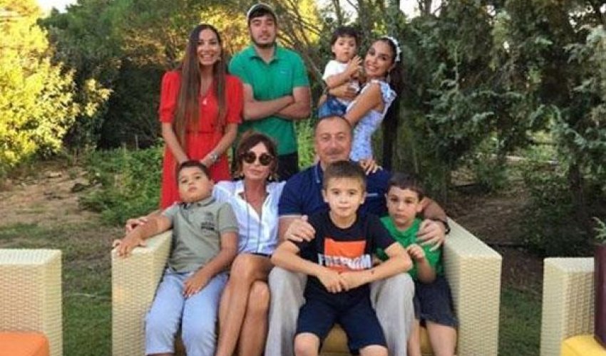 Prezidentin ailəsində XOŞ GÜN - FOTO