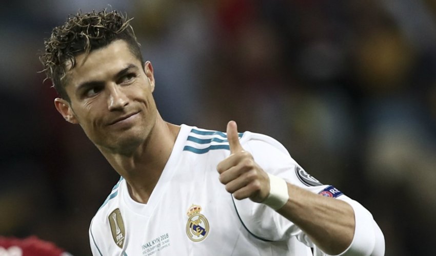 Ronaldo 19600 avro çay pulu verdi