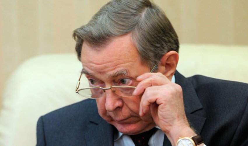 Putinin müşaviri öldü