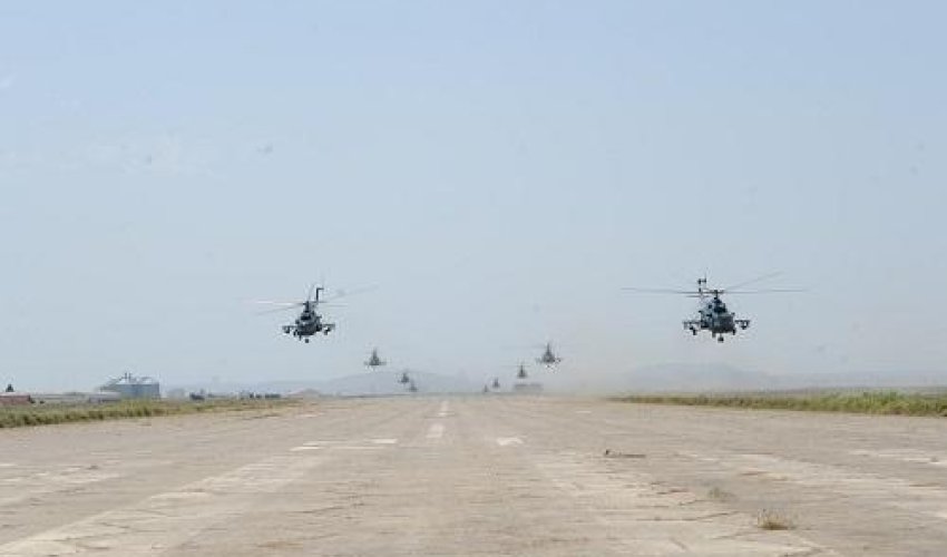 Azərbaycan Xəzərdə döyüş təliminə başladı