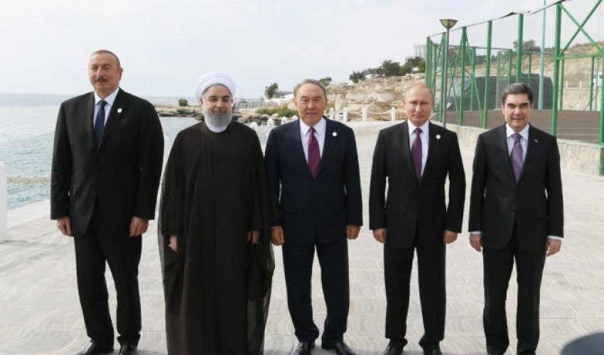 Dövlət başçıları nərə balıqlarını Xəzər dənizinə buraxdı - VİDEO