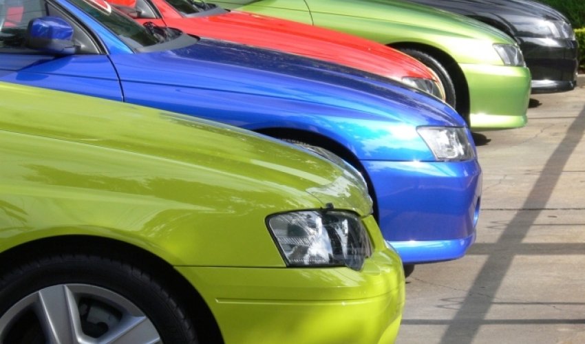 Dövlət maşınları satışa çıxır - QİYMƏTLƏR