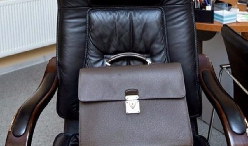 Prezident iki naziri İSTEFAYA GÖNDƏRDİ - Belarusda